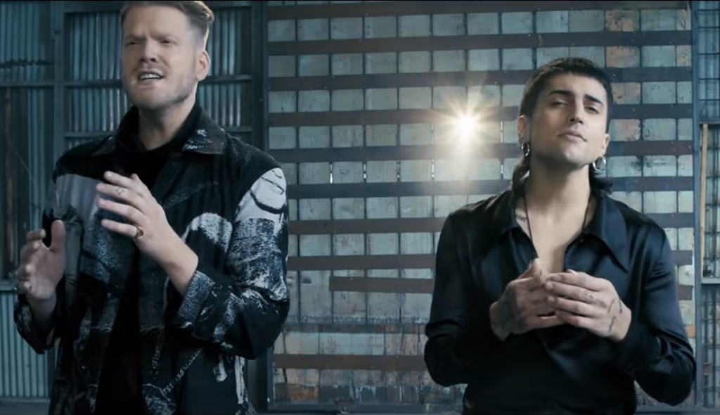 Pentatonix Performs Soaring Cover of ‘Sound Of Silence’ By Simon
