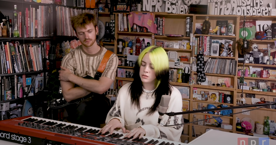 Billie-Eilish-Desk-Concert