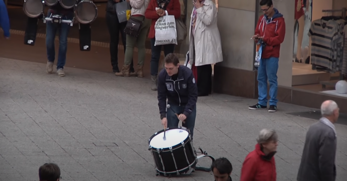 Flash Mob Instruments This 'Party Rock Anthem' by LMFAO Marching Band Flash Mob Will Make ...