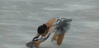 Alina Zagitova Skates to Black Swan