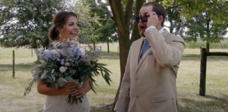 bride-surprises-groom-colorblind-glasses-featured-image