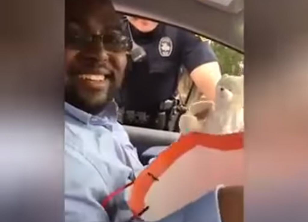 cop-pulls-black-man-over-pregnancy