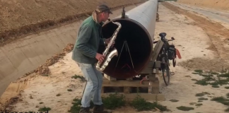 guy-playing-saxophone-featured-image