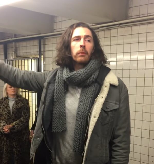 hozier-singing-take-me-to-church-nyc-subway