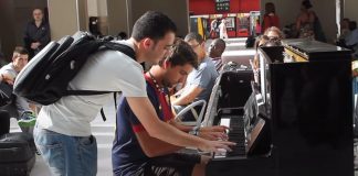 improvisation-at-paris-train-station-featured-image