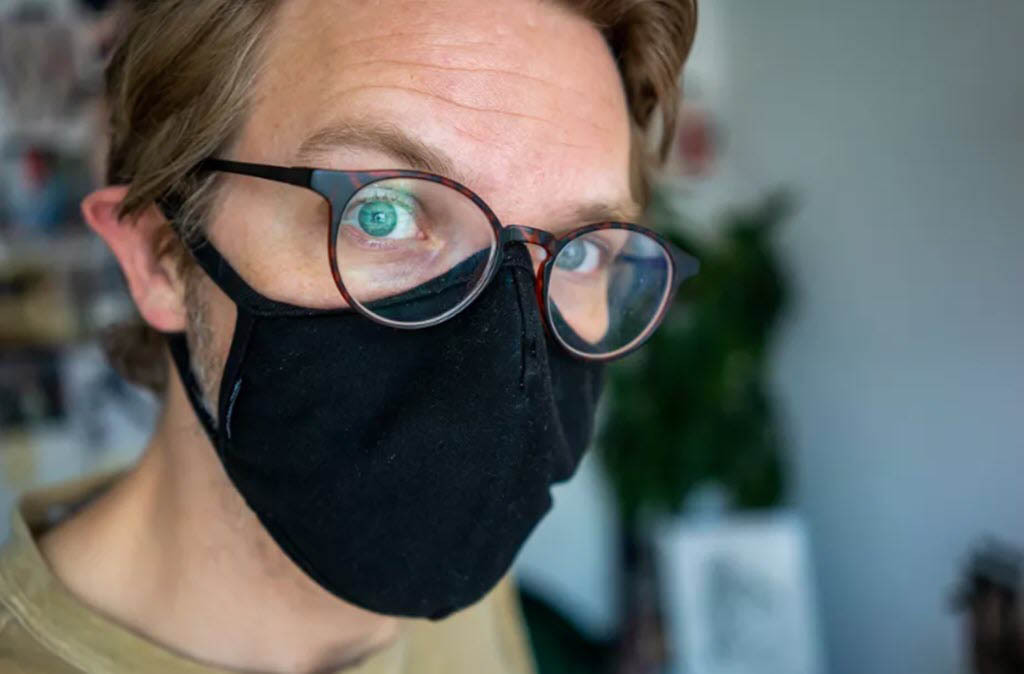 Preventing foggy lenses when wearing a mask