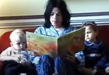 Michael Jackson reading a story to Prince Jackson and Paris Jackson