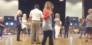 mom-dancing-featured-image