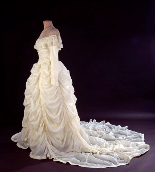 Parachute wedding dress