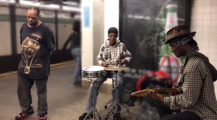 subway-performance-unchained-melody-mike-yung-featured-image