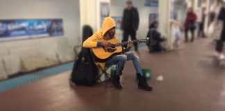 subway-performer-fleetwood-mad-landslide-featured-image