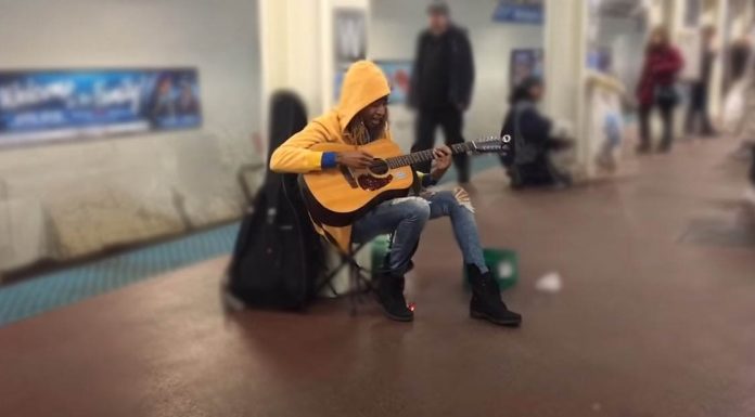 subway-performer-fleetwood-mad-landslide-featured-image