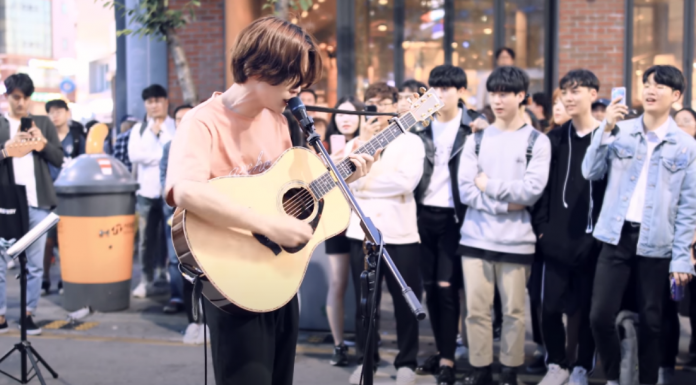 unbelievable-voice-street-performer-featured-image